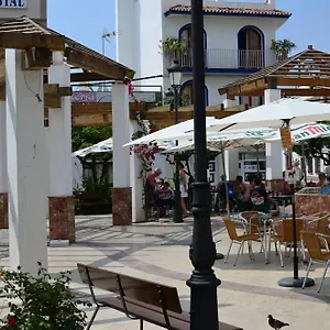 https://estudio-jimena-calahonda-en-el-centro-de-29780.es-andalucia.com