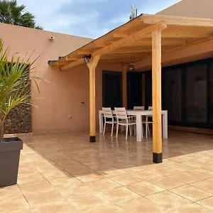 https://anahi-homes-corralejo-villa-codeso-1.hotelsfuerteventura.org